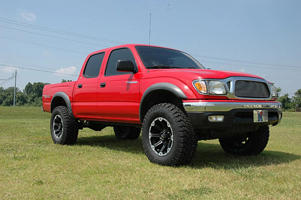 Rough Country 2.5 Lift Kit w/N3 Struts for 96-04 Toyota Tacoma | 6-Lug - 740.23