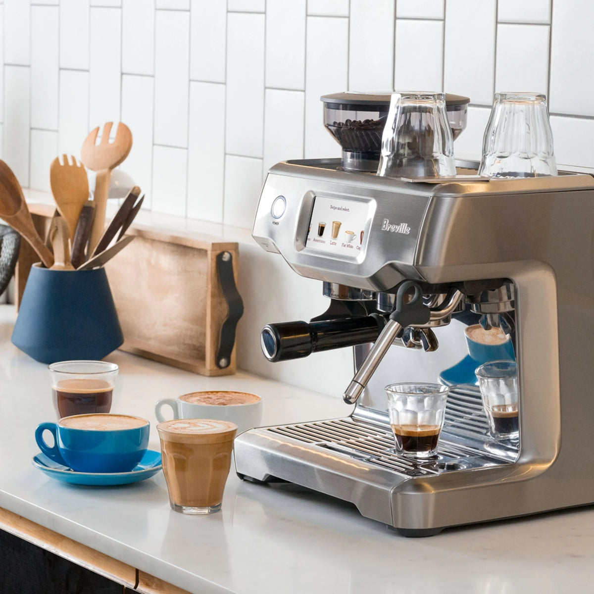 Breville - the Barista Touch Espresso Machine with 15 bars of pressure, Milk Frother and intergrated grinder - Stainless Steel