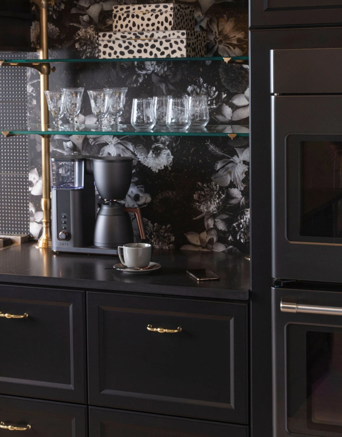 Café - Smart Drip 10-Cup Coffee Maker with WiFi - Matte Black