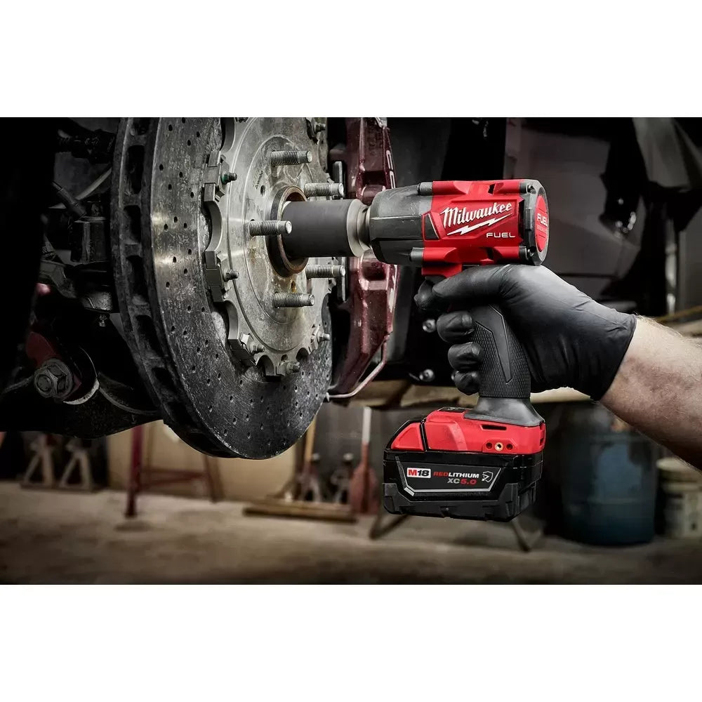 Milwaukee 3010-22 M18 FUEL 18V 1/2 HTIW - 3/8 MTIW Automotive Combo Kit