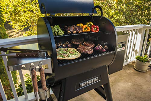 Ironwood 650 Wifi Pellet Grill and Smoker in Black