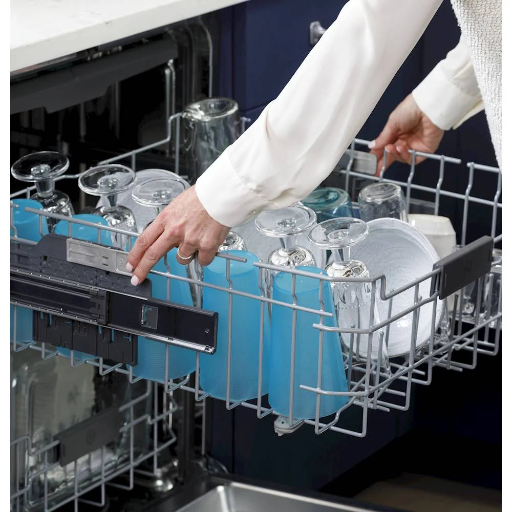 GE - Top Control Built-In Dishwasher with Stainless Steel Tub, 3rd Rack, 46dba - Stainless steel