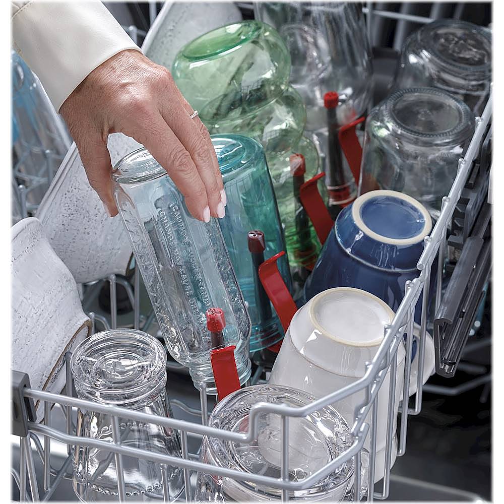 GE - Stainless Steel Interior Fingerprint Resistant Dishwasher with Hidden Controls - Stainless steel