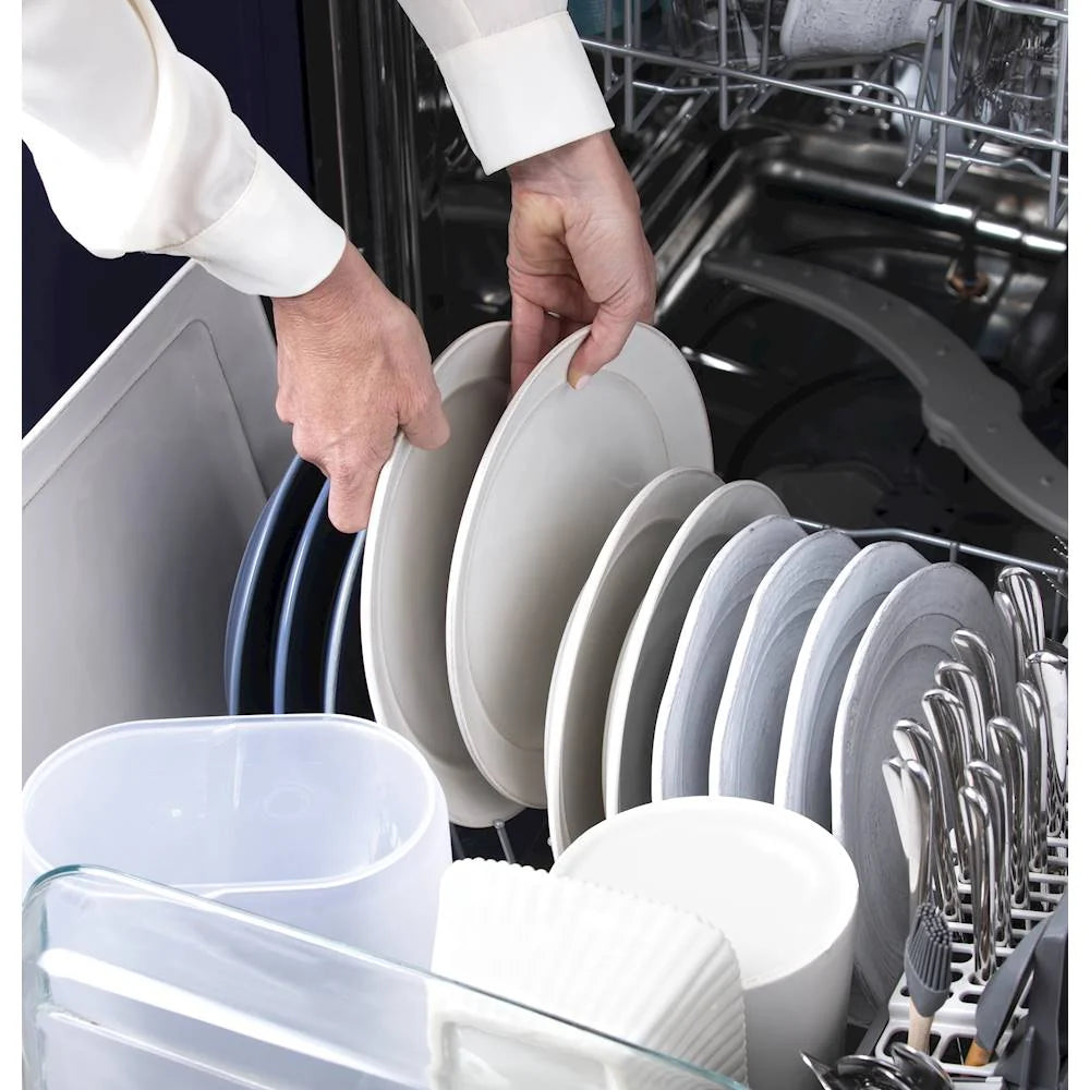 GE - Top Control Built-In Dishwasher with Stainless Steel Tub, 3rd Rack, 46dba - Stainless steel