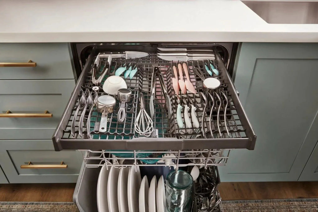 Whirlpool - 24 Top Control Built-In Dishwasher with Stainless Steel Tub, Large Capacity, 3rd Rack, 47 dBA - Black stainless steel