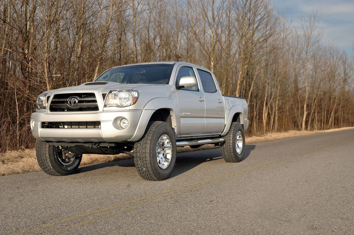 Rough Country 3 Lift Kit w/V2 Shocks for 2005-2023 Toyota Tacoma - 74570RED