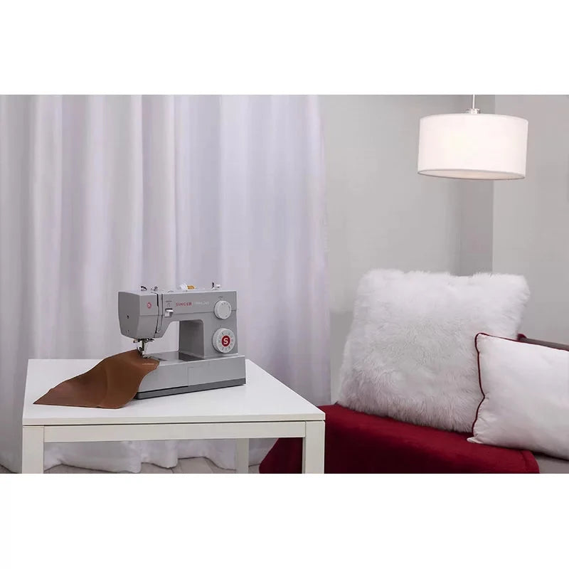 SINGER 4423 Heavy Duty Sewing Machine With Included Accessory Kit， 97 Stitch Applications， Simple， Easy To Use and Great for Beginners