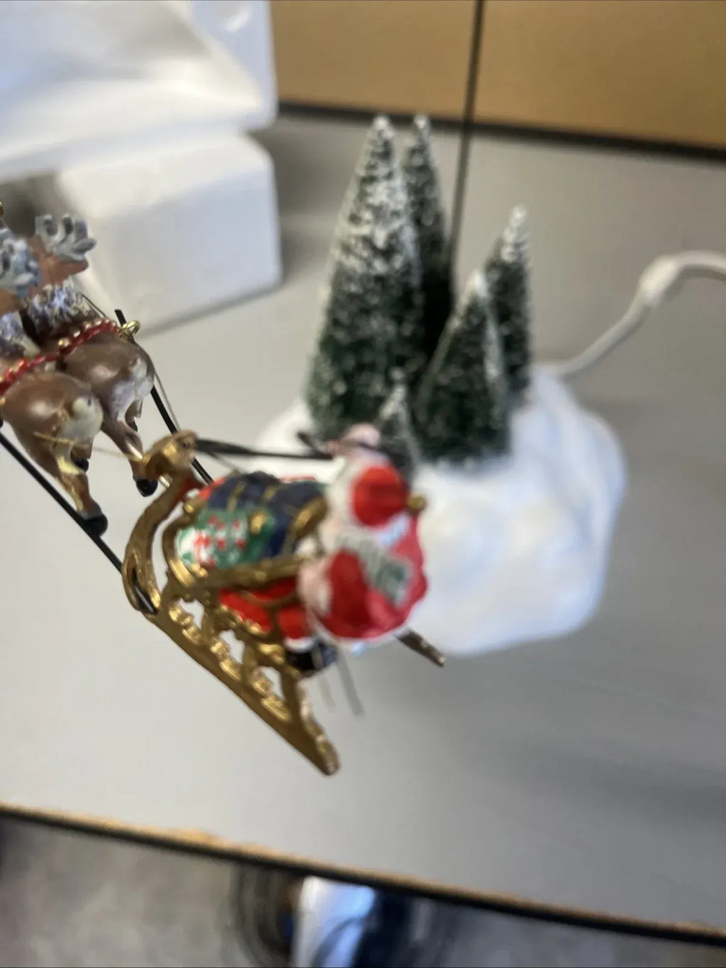 Department 56 Animated Reindeer And Sleigh Up Up & Away Holiday Christmas