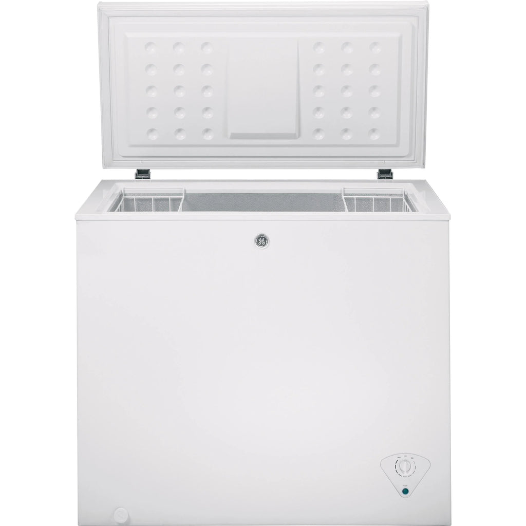GE 7 cu. ft. Chest Freezer FCM7STWW