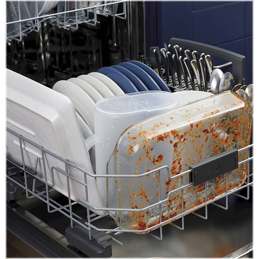 GE - Stainless Steel Interior Fingerprint Resistant Dishwasher with Hidden Controls - Stainless steel