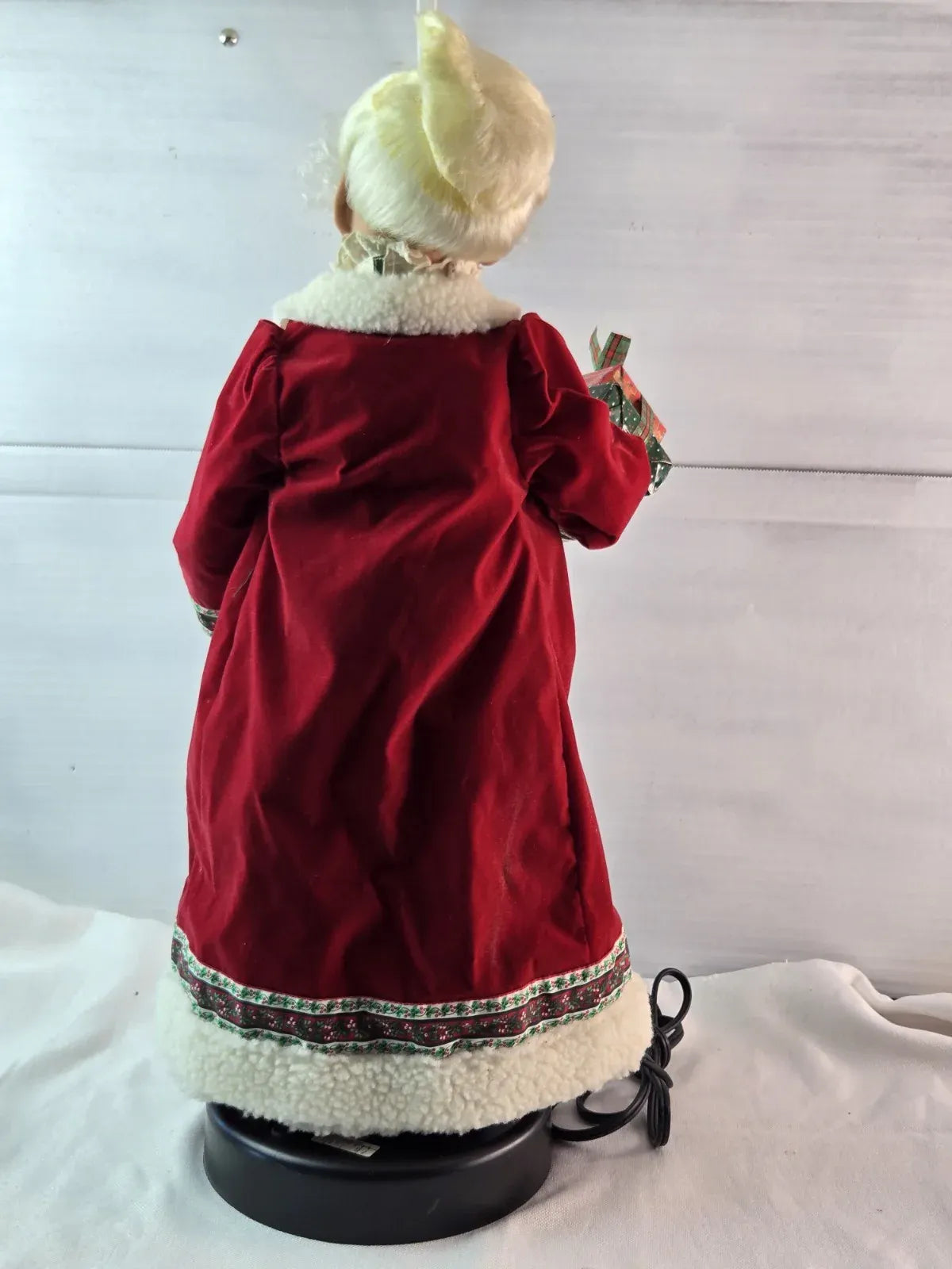 Vintage 1990's Santa's Best Animated Illuminated Mrs Claus Clause Figure *TESTED