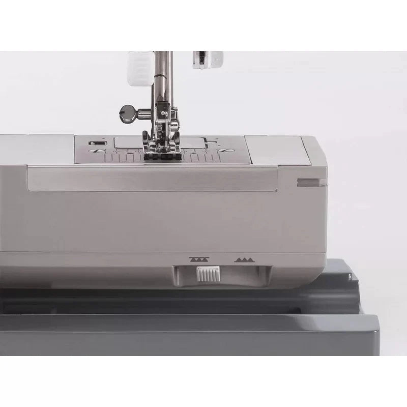 SINGER 4423 Heavy Duty Sewing Machine With Included Accessory Kit， 97 Stitch Applications， Simple， Easy To Use and Great for Beginners