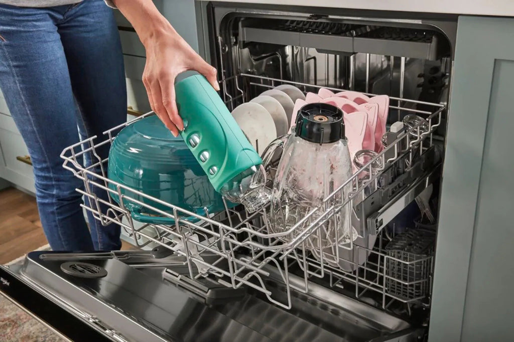 Whirlpool - 24 Top Control Built-In Dishwasher with Stainless Steel Tub, Large Capacity, 3rd Rack, 47 dBA - White
